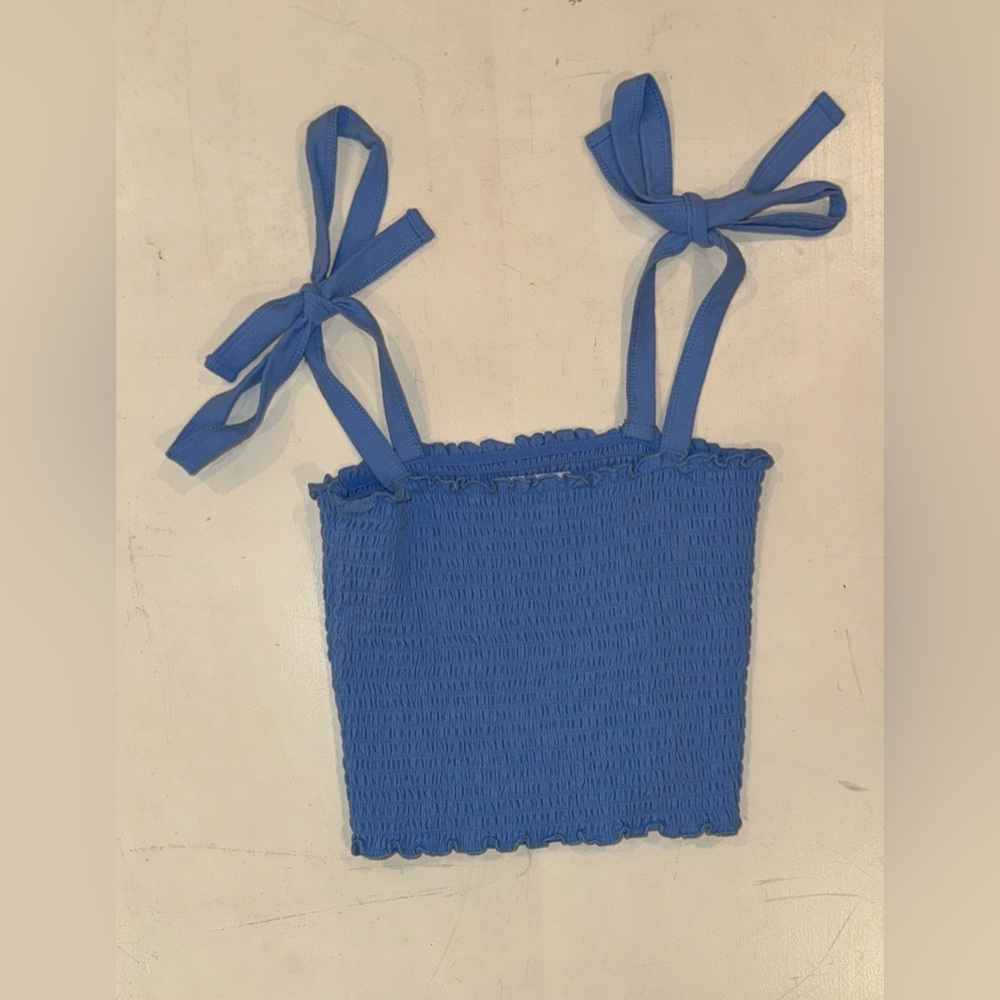 Hollister blue smocked tank in size small
